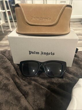 Palm Angels men  Sunglasses with Tan Case